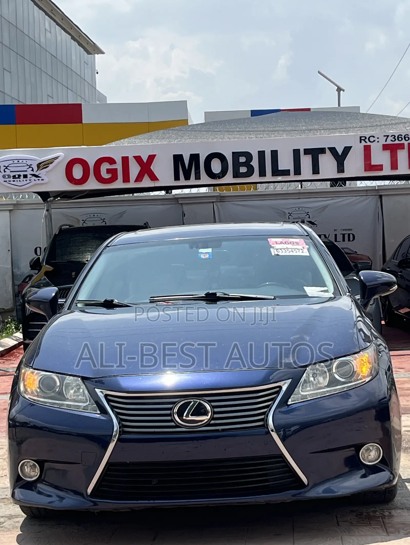 Lexus ES 2013 Blue