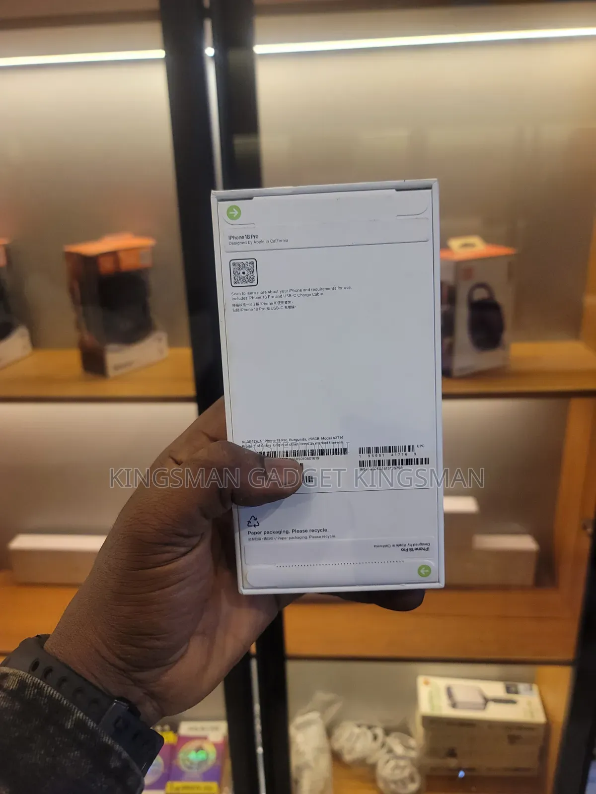 New Apple iPhone 18 Pro 256 GB Red
