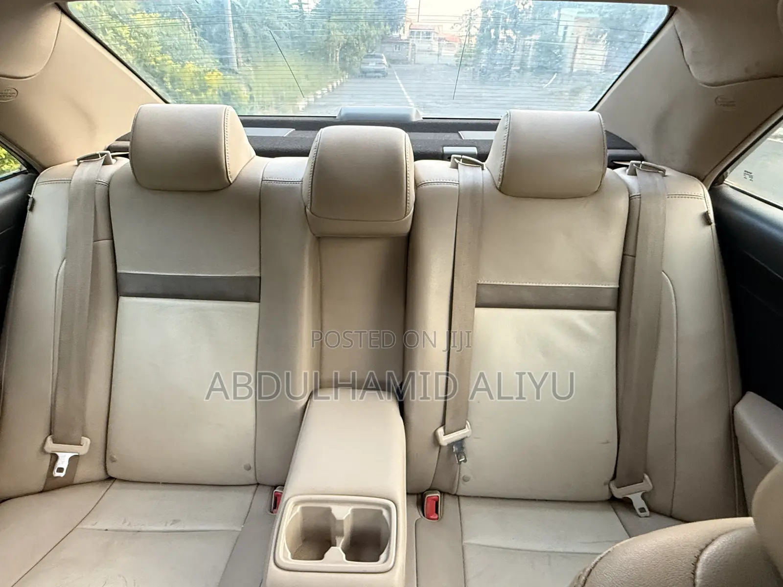 Toyota Camry XLE 4dr Sedan (3.5L 6cyl 6A) 2014 Gold