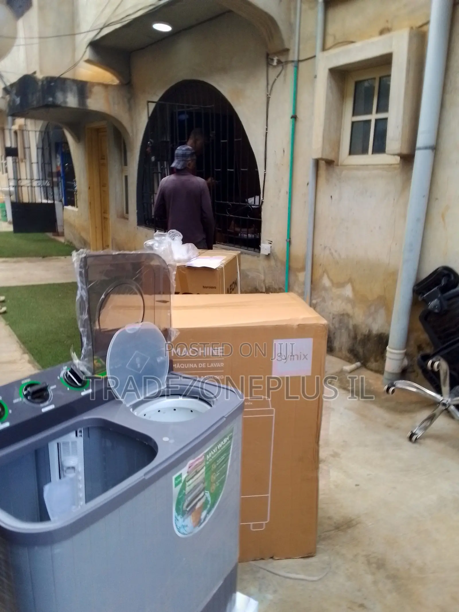 Synix 8kg Twin Tub Washer for Efficient Laundry