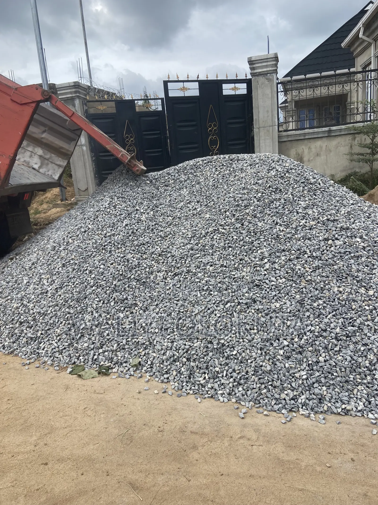 Full 30 Tons of Granite