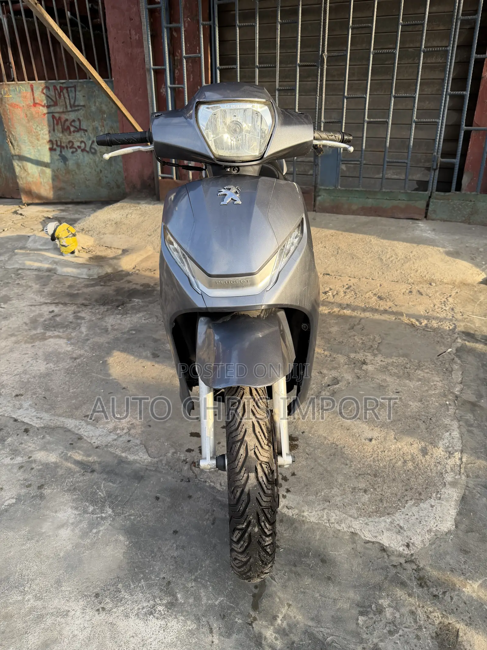 Peugeot Tweet 2021 Gray
