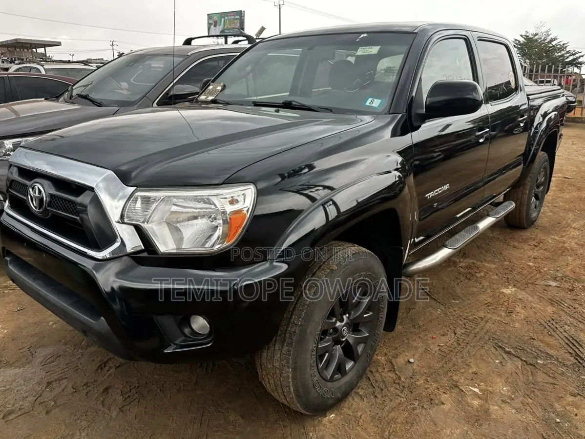 Toyota Tacoma PreRunner V6 4dr Double Cab 6.1 ft. SB (4.0L 6cyl 5A)