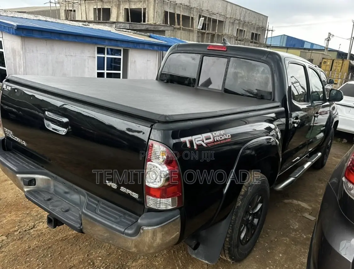 Toyota Tacoma PreRunner V6 4dr Double Cab 6.1 ft. SB (4.0L 6cyl 5A)
