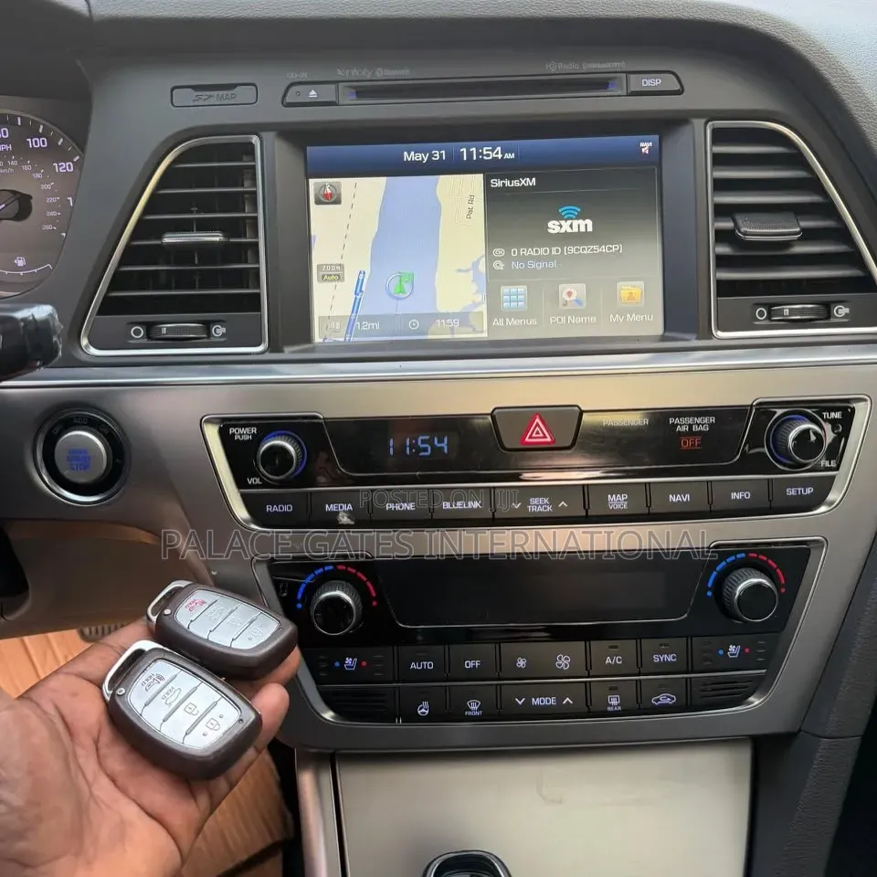 Hyundai Sonata Limited 4dr Sedan (2.4L 4cyl 6A) 2015 Silver