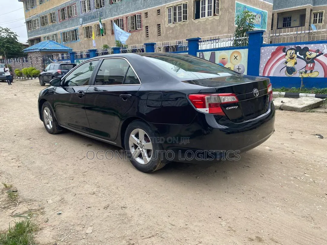 Toyota Camry LE 4dr Sedan (2.5L 4cyl 6A) 2013 Black