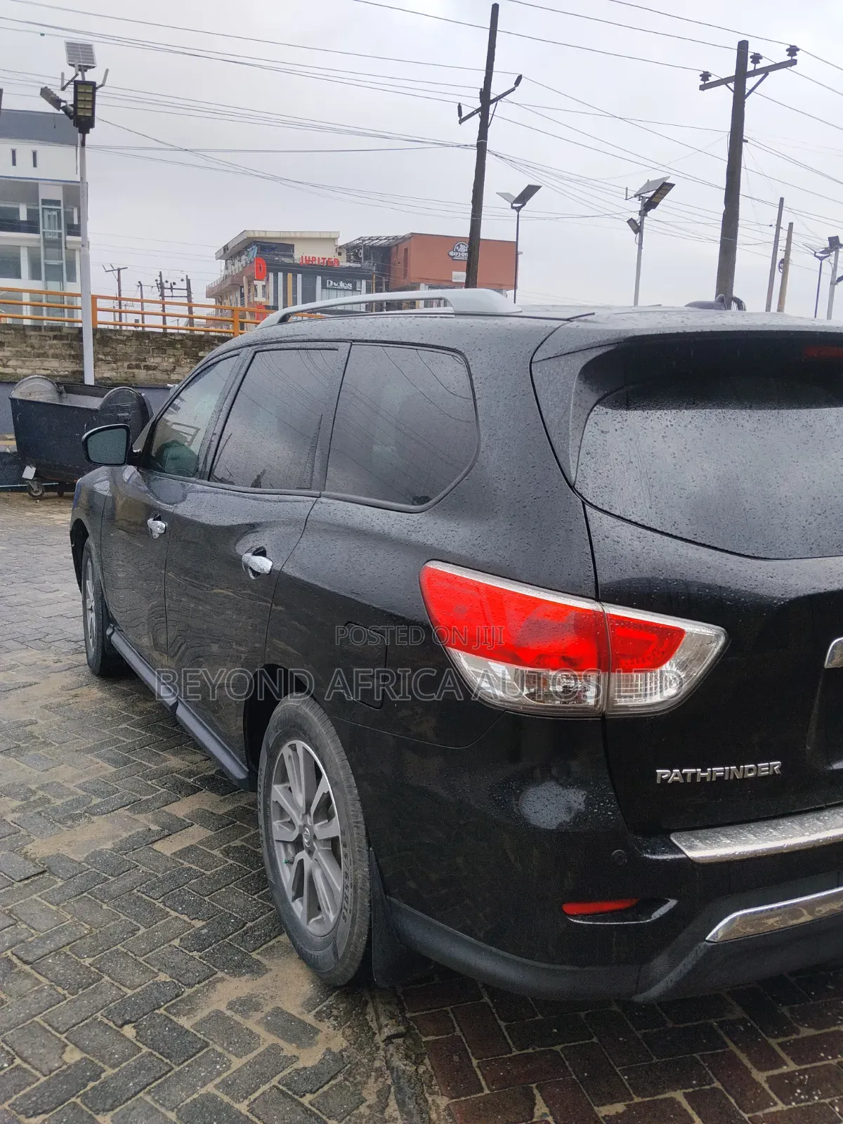Nissan Pathfinder 2015 Black