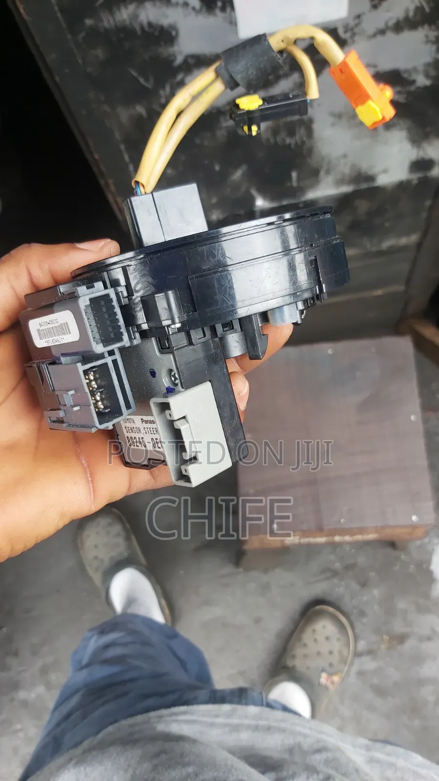 Horn Control, Airbag Control, Airbag Censor Toyota Sienna 2004 - 2010