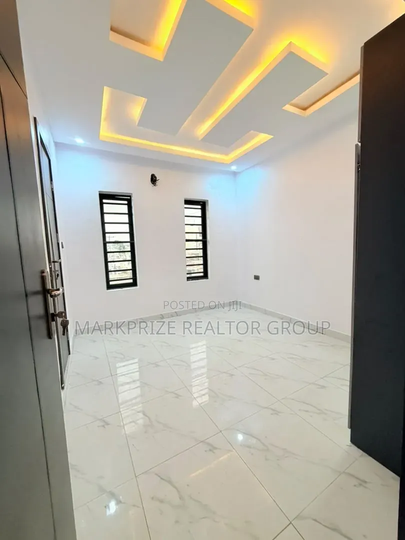 4bdrm Duplex in Ogba Ikeja Lagos for sale
