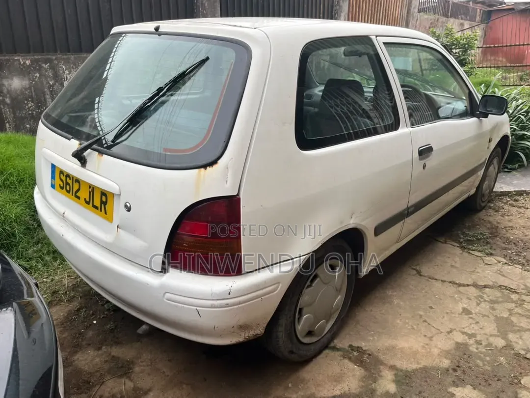 Toyota Starlet 2004 White