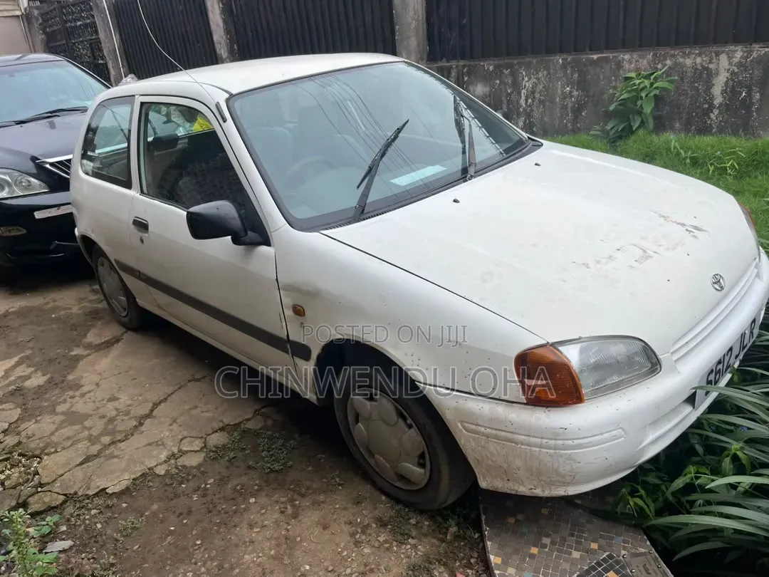 Toyota Starlet 2004 White
