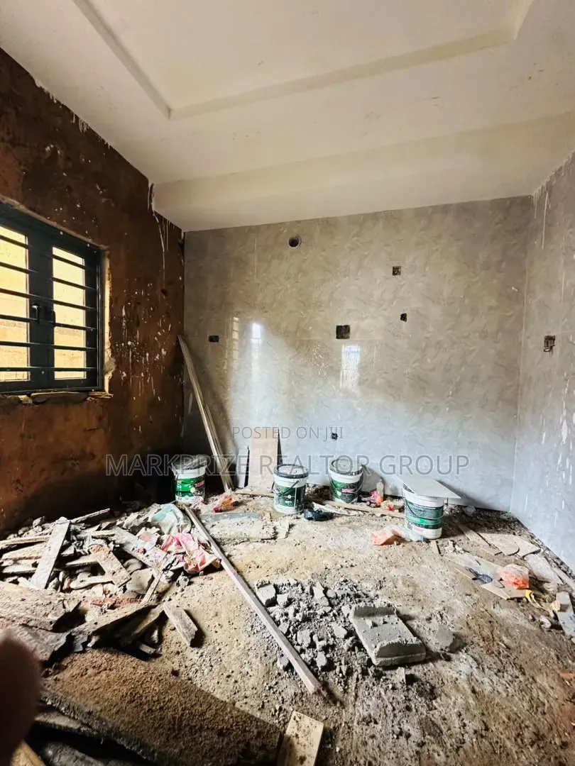 4bdrm Duplex in Magodo Gra Phase 1 for sale