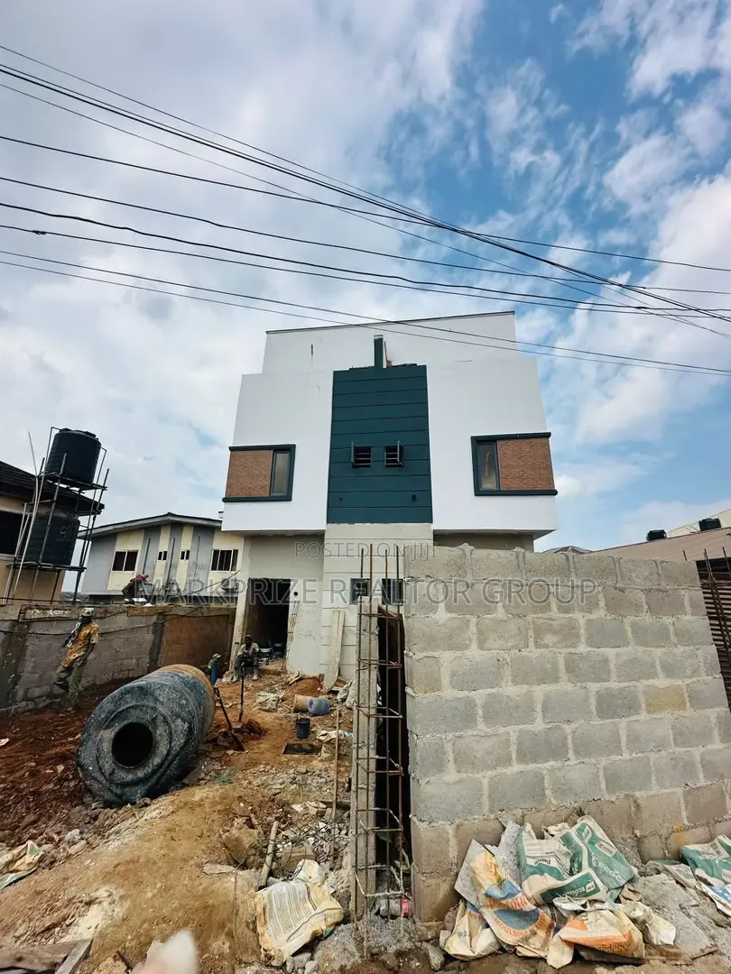 4bdrm Duplex in Magodo Gra Phase 1 for sale