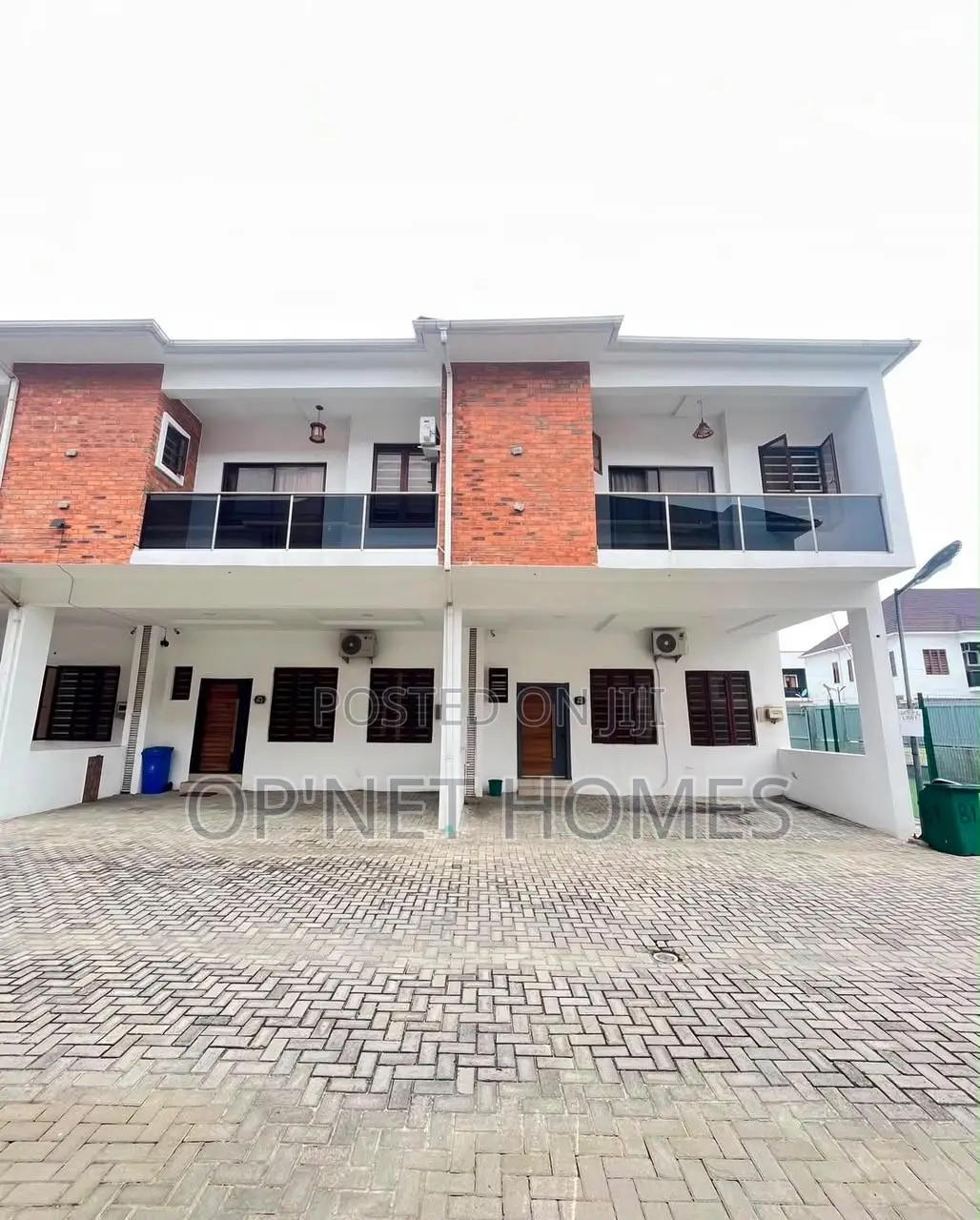 4bdrm Duplex in Lekki for rent