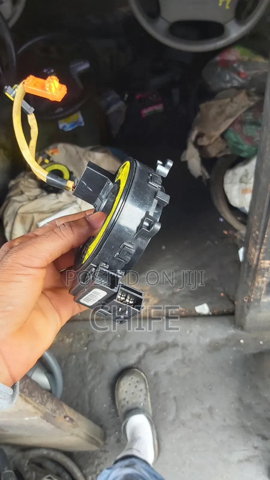 Horn Control, Airbag Control, Airbag Sensor for Sequoia 2005 - 2006