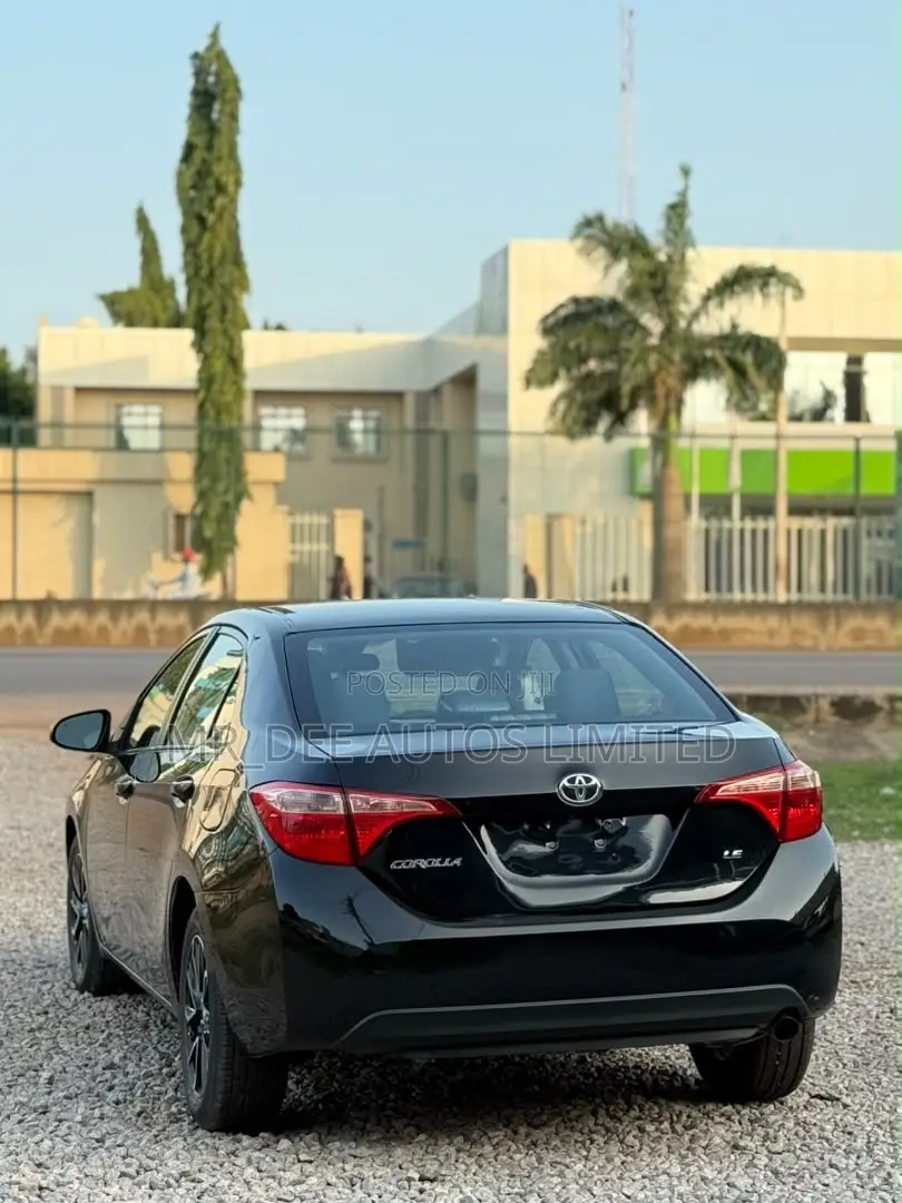 Toyota Corolla 2019 Black