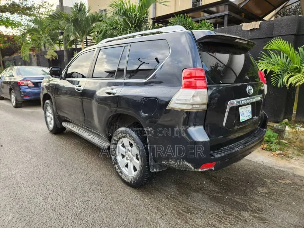 Toyota Land Cruiser Prado 2013 Black