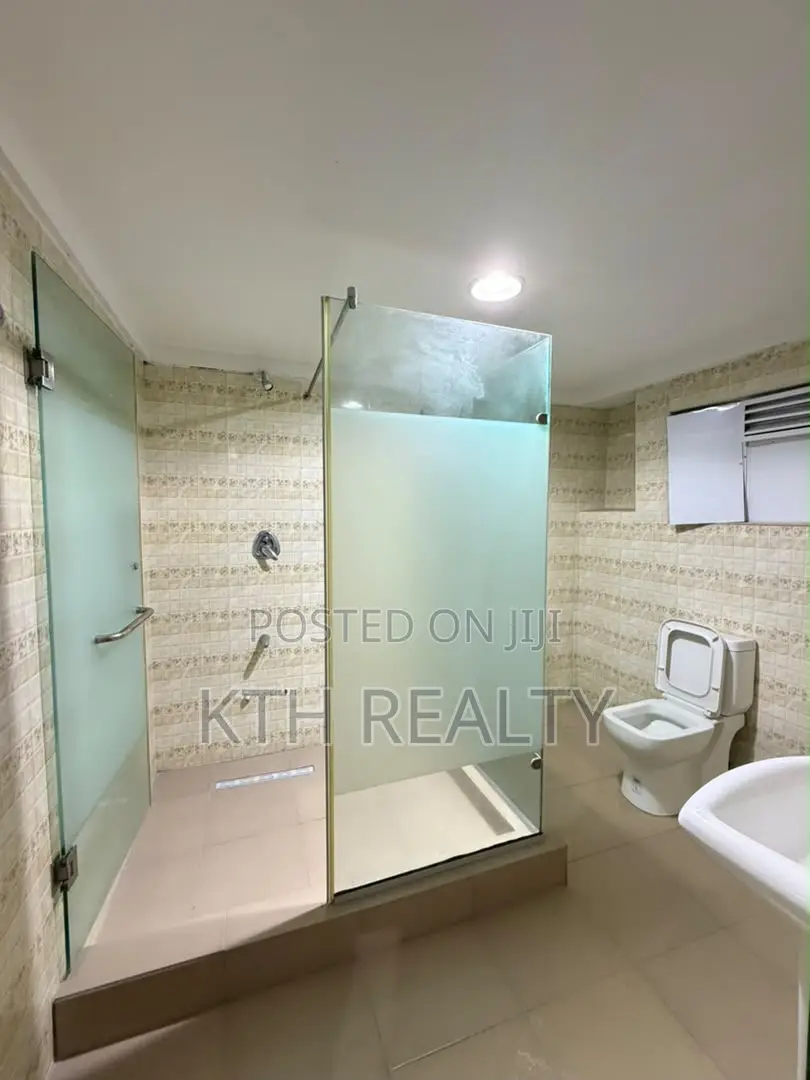 5bdrm Duplex in Lekki for rent