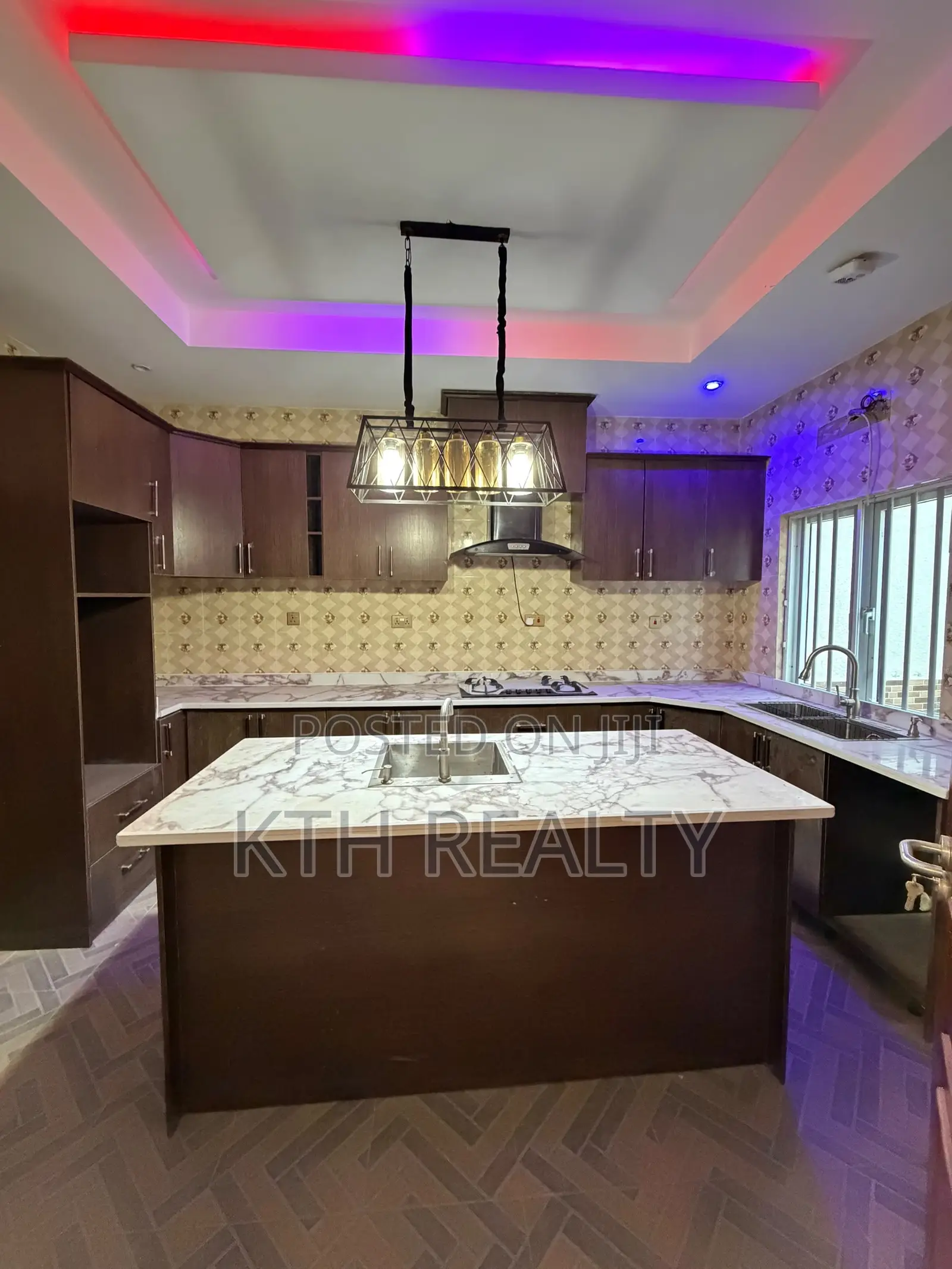 5bdrm Duplex in Lekki for rent