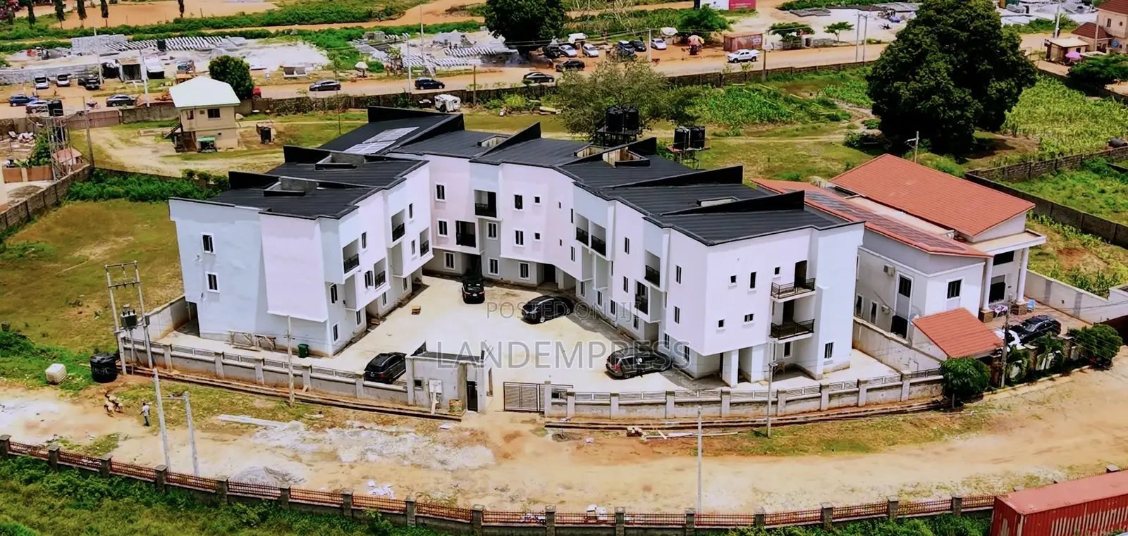 4bdrm Duplex in Brook 1, Dawaki for sale
