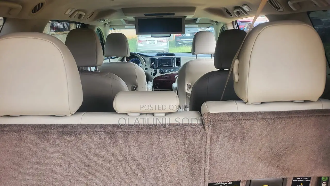 Toyota Sienna Limited 7 Passenger 2012 Black