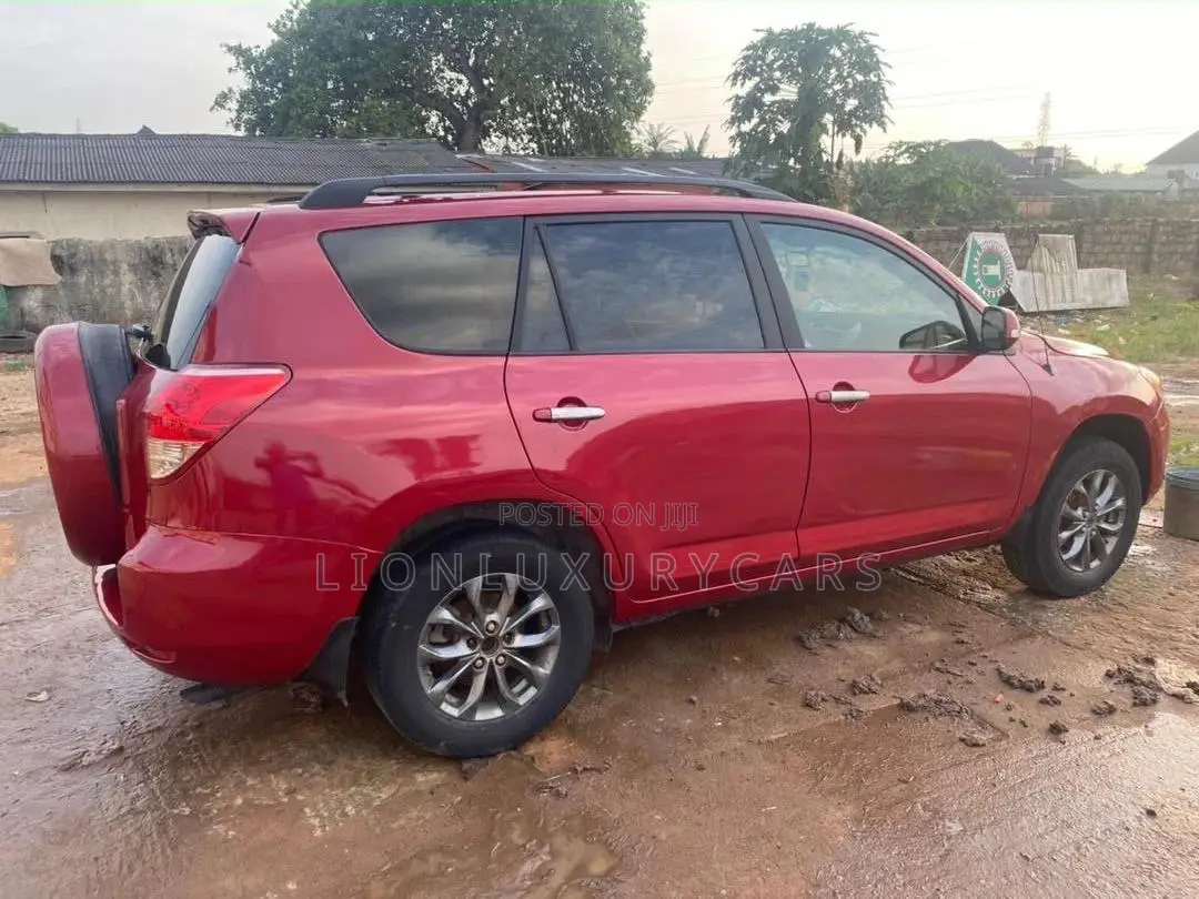 Toyota RAV4 2008 Red