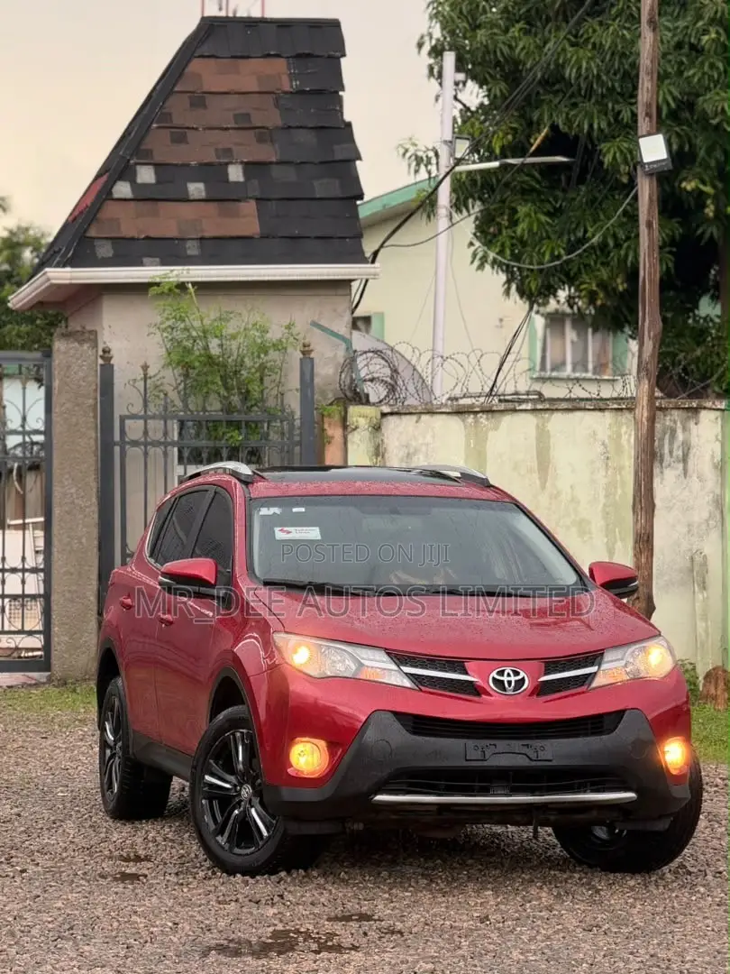 Toyota RAV4 2015 Red