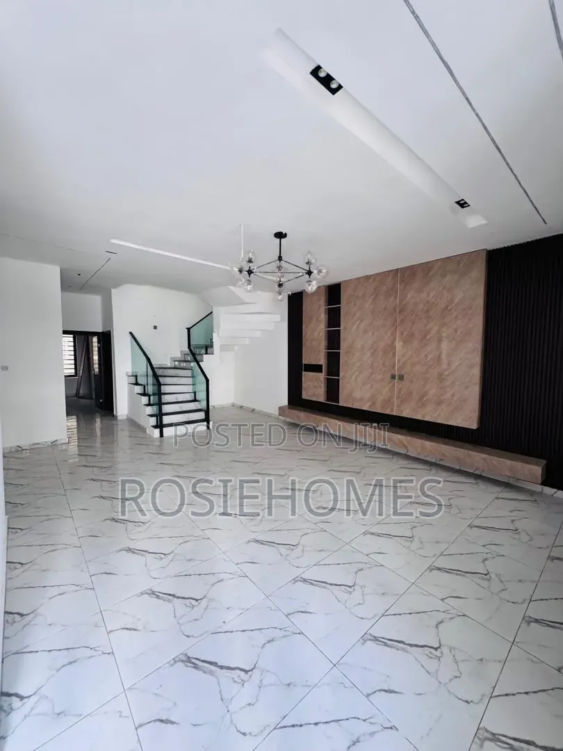 4bdrm Duplex in Orchid, Lekki Phase 1 for rent