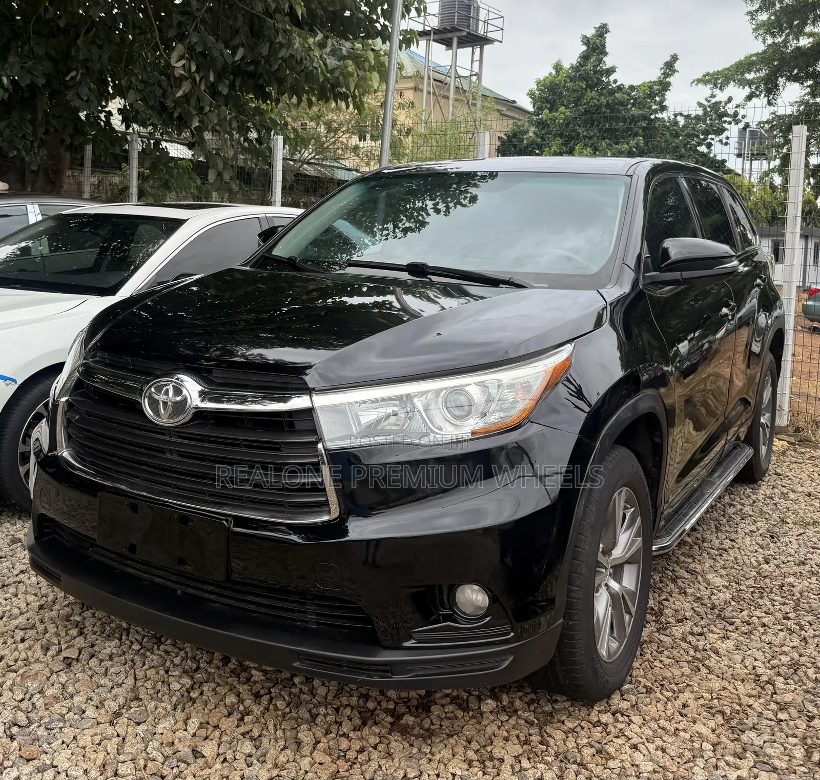 Toyota Highlander LE 4dr SUV AWD (3.5L 6cyl 6A) 2014 Black
