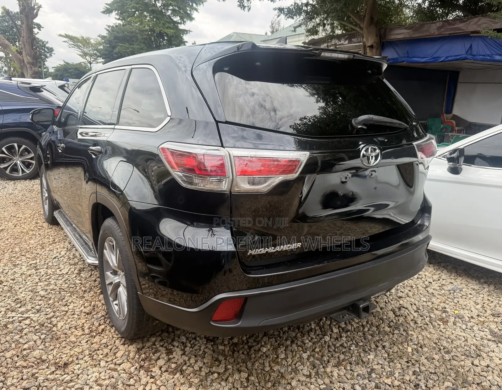 Toyota Highlander LE 4dr SUV AWD (3.5L 6cyl 6A) 2014 Black