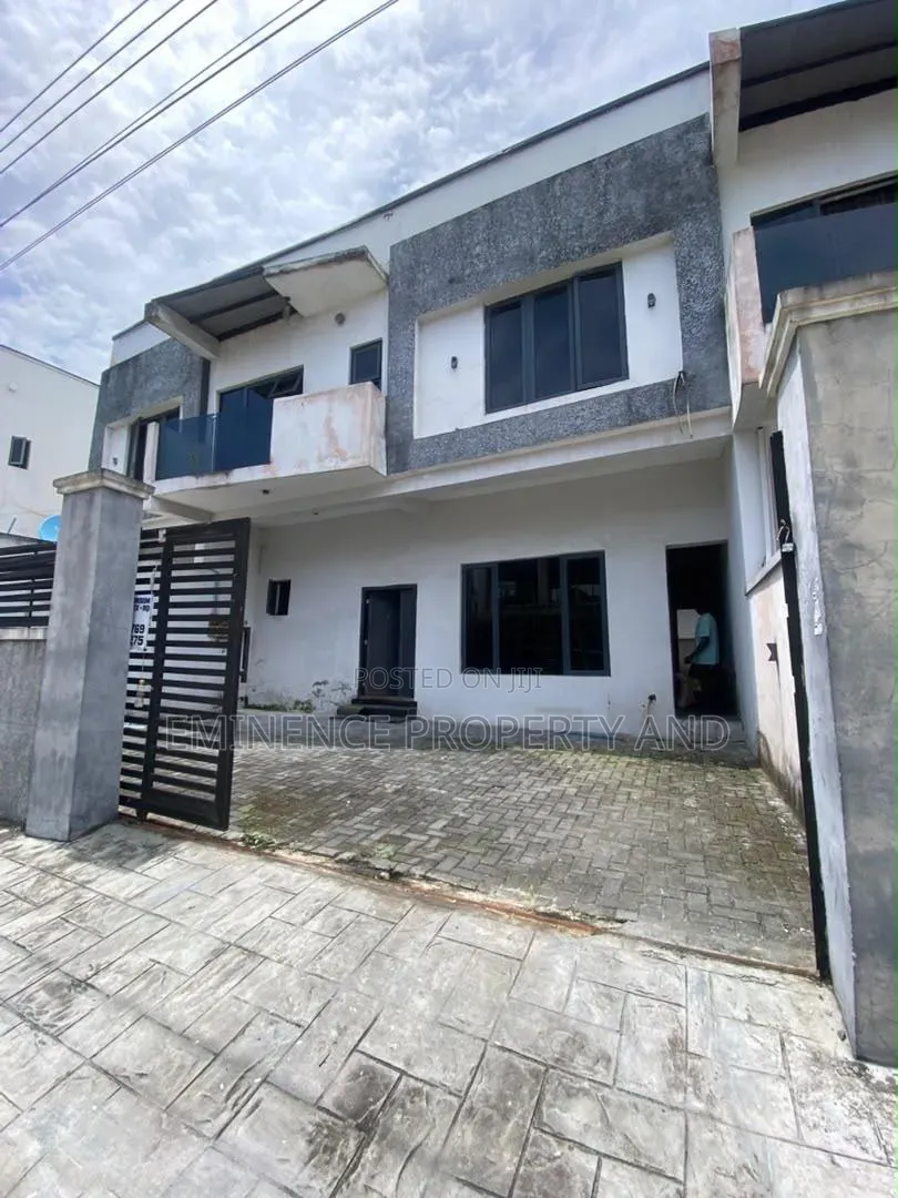 3bdrm Duplex in Lbs Ajah, Lekki Expressway for rent