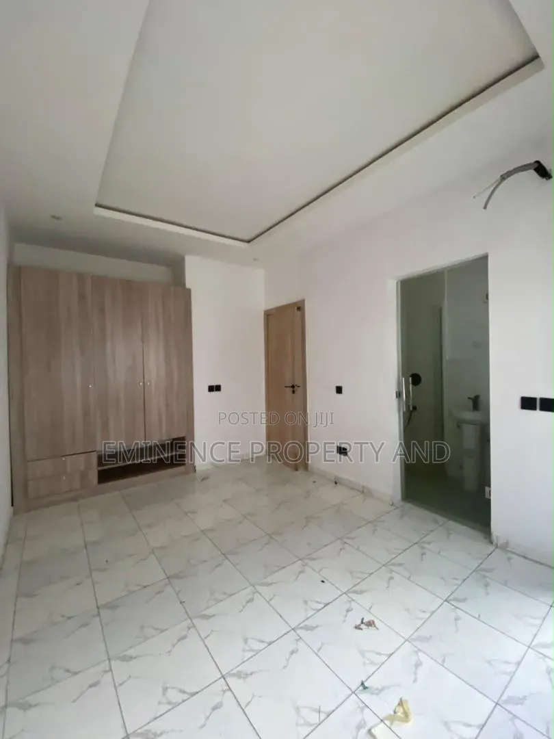 3bdrm Duplex in Lbs Ajah, Lekki Expressway for rent