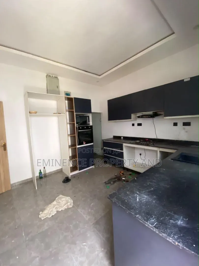3bdrm Duplex in Lbs Ajah, Lekki Expressway for rent