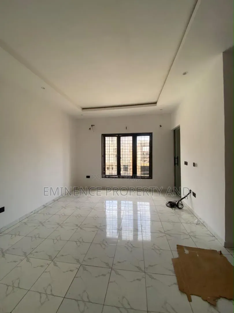3bdrm Duplex in Lbs Ajah, Lekki Expressway for rent