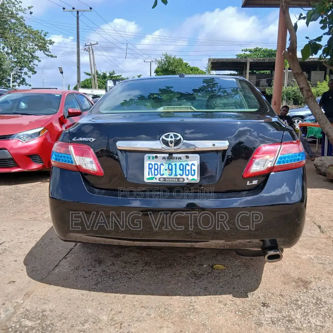 Toyota Camry LE 4dr Sedan (2.5L 4cyl 6AM) 2010 Black