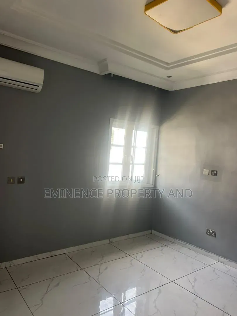 4bdrm Duplex in Lekki Expressway for rent
