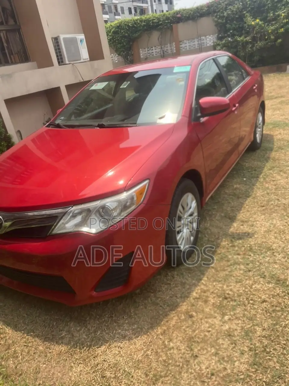 Toyota Camry LE 4dr Sedan (2.5L 4cyl 6A) 2012 Red
