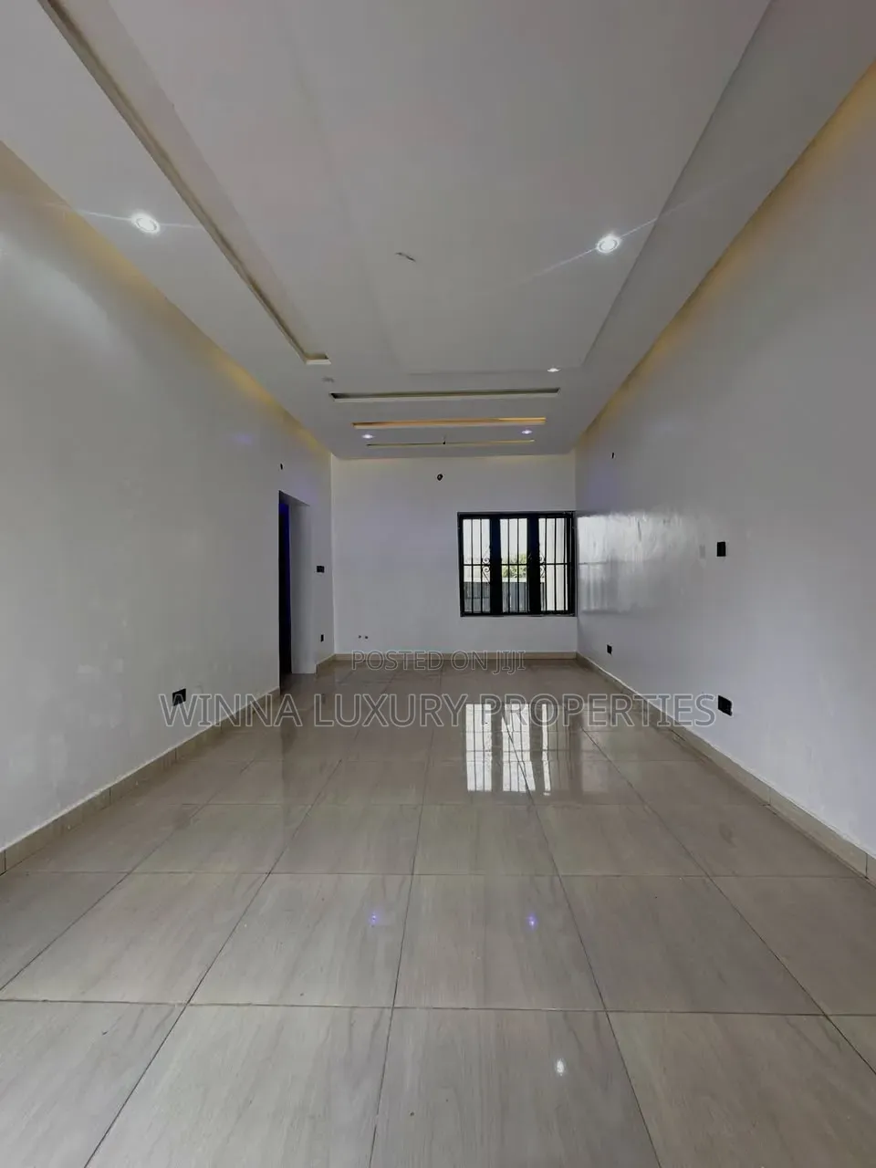3bdrm Apartment in Wuye-Dakibiu for sale