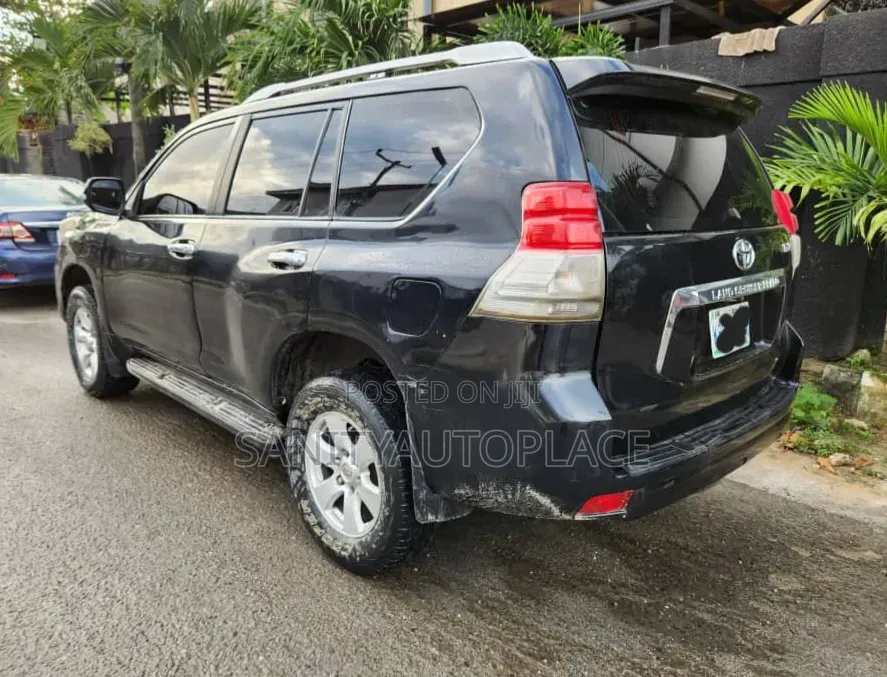 Toyota Land Cruiser Prado 2.7 i 2013 Black
