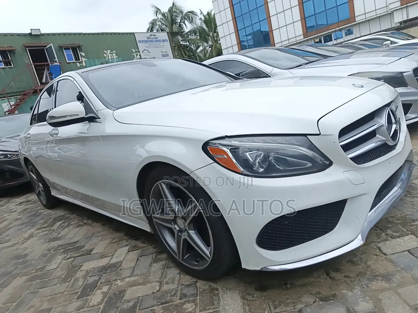 Mercedes-Benz C400 4Matic AWD Sedan (3.0L V6 7A) 2015 White