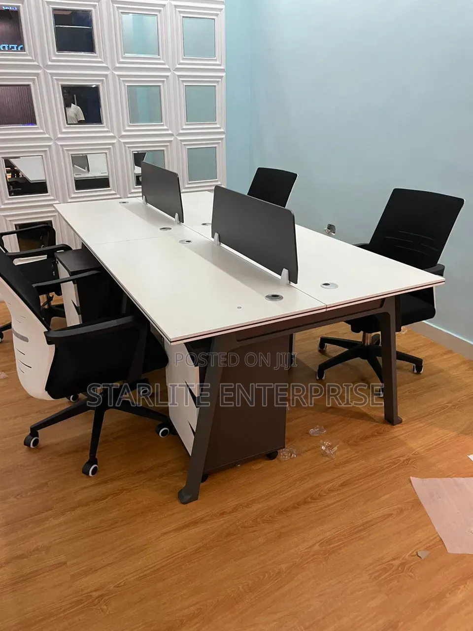 Executive Workstations Table