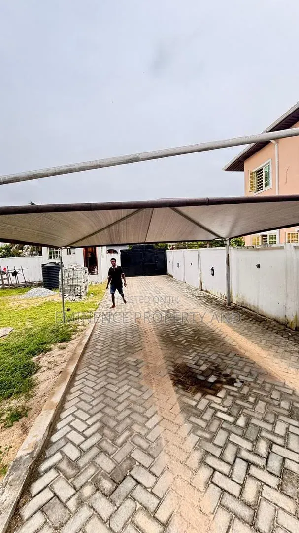 2bdrm Apartment in Ogombo for rent