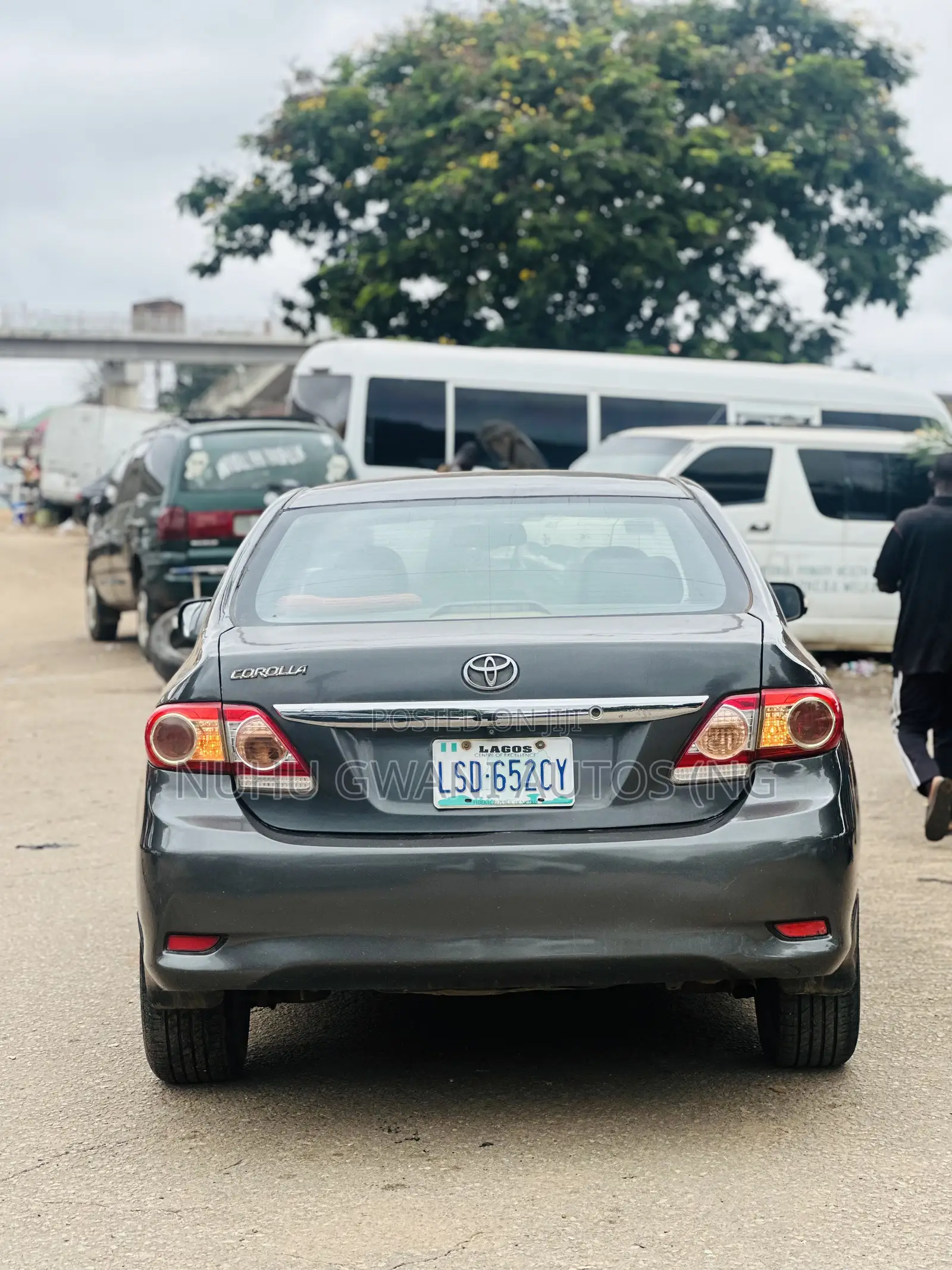 Toyota Corolla 2012 Gray
