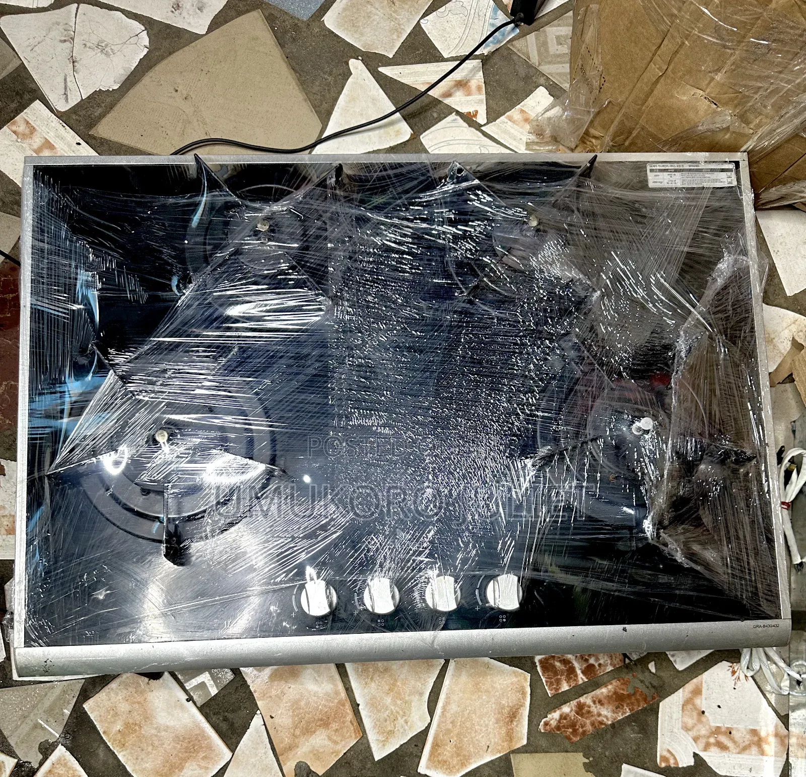 4 Burner Glass Top Black Table Top /Inbuilt Gas Cooker