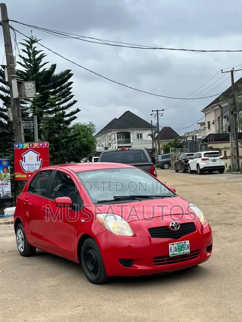 Toyota Yaris 2007 Red