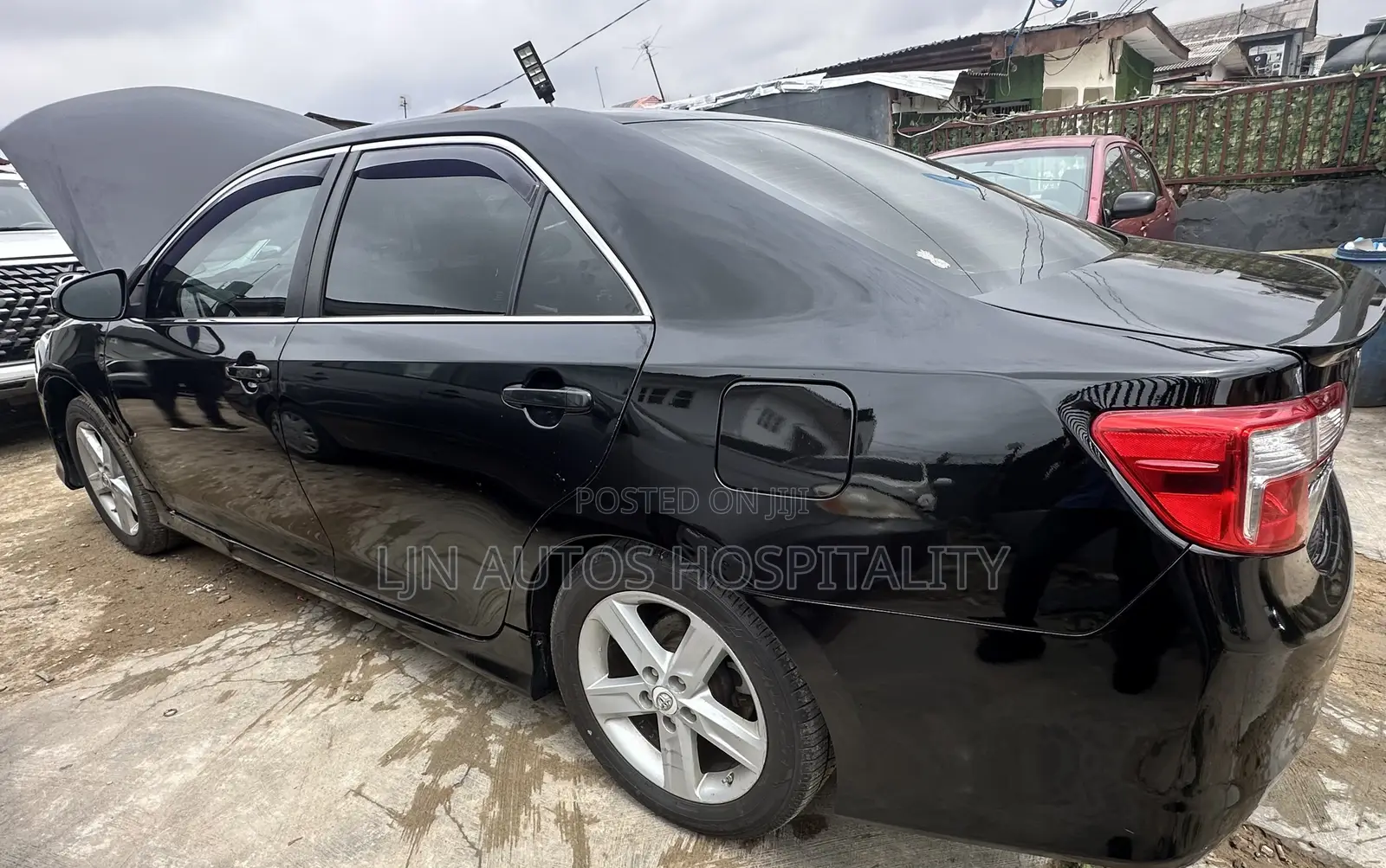Toyota Camry SE 4dr Sedan (2.5L 4cyl 6A) 2013 Black