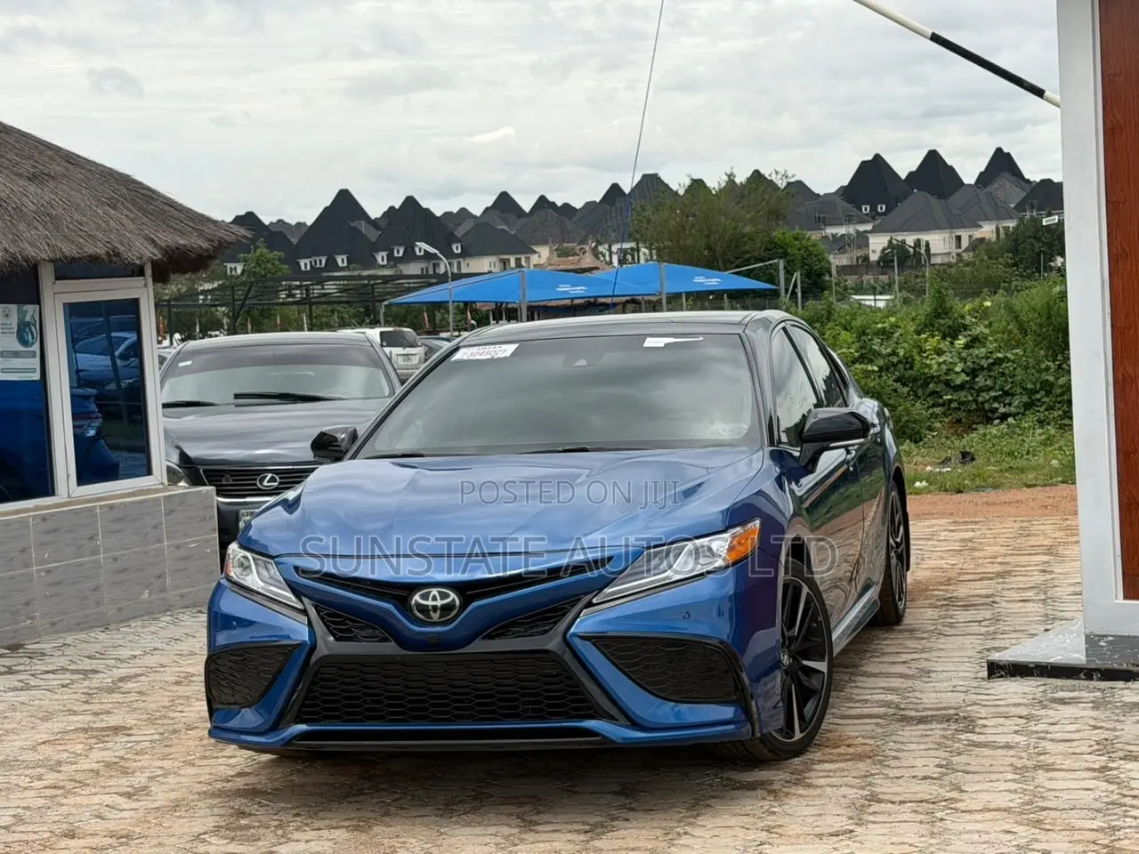 Toyota Camry 2019 Blue