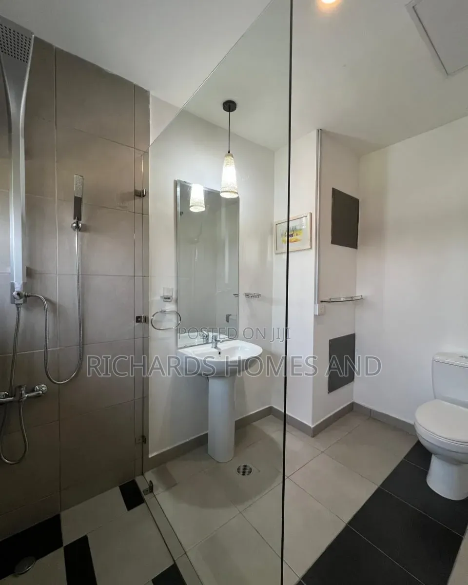 Furnished 2bdrm Apartment in Victoria Island Extension for sale