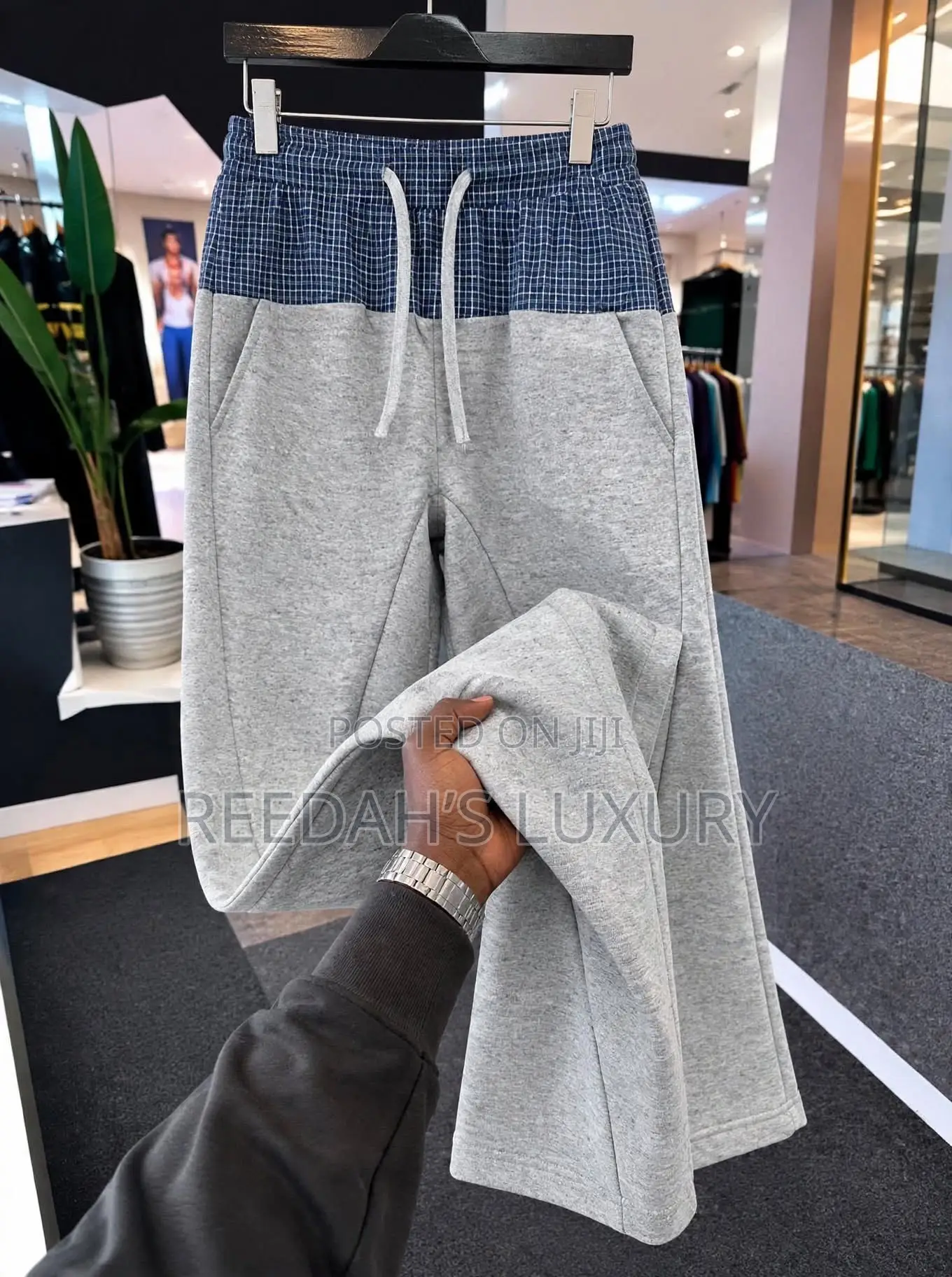 Everyday Plain Loose-Fit Joggers