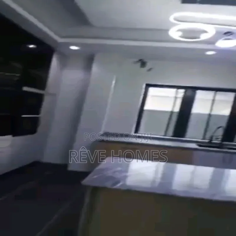 4bdrm Duplex in Ogudu GRA for rent